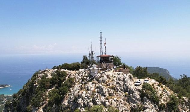 Çalış Tepesi’ne Türk bayrağı asıldı