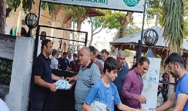 Aydın Büyükşehir Belediyesi vatandaşlarla bayramlaştı