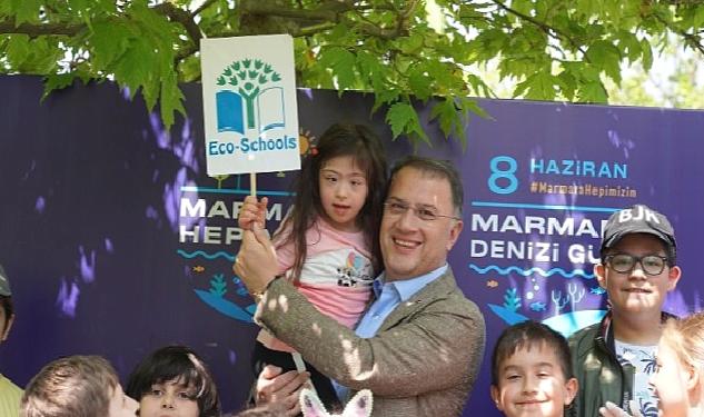 Beylikdüzü Belediyesi, 8 Haziran Marmara Denizi Günü kapsamında Gürpınar sahilinde kıyı temizliği gerçekleştirdi