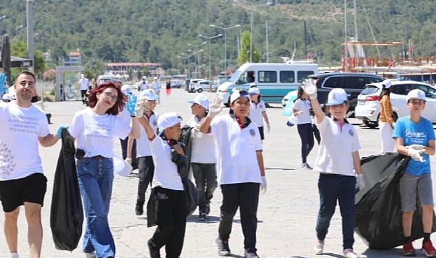 Çevre Gününde Öğrencilerden Anlamlı Etkinlik