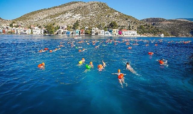 Kaş’ın Yunanistan’a en yakın kara parçası Megisti/Meis Adası’ndan başlayan yarış Kaş’ta sona erdi