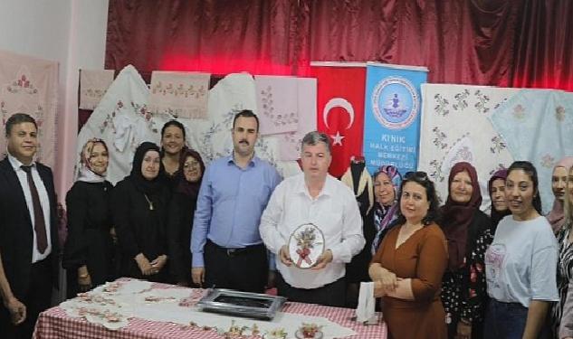 Kınık’ta Halk Eğitim Kursları Sergisi Ve Kermes Düzenlendi