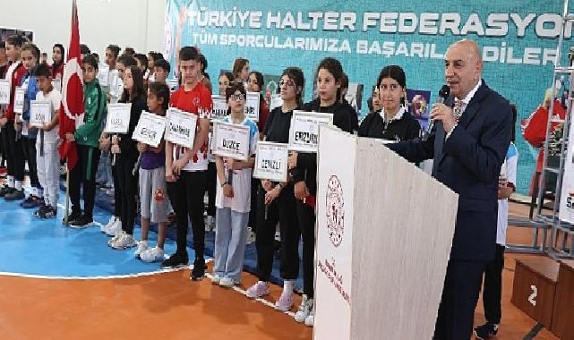 Minikler Türkiye Halter Şampiyonası Keçiören’de düzenleniyor