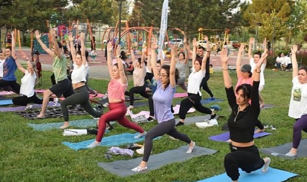 Nilüferliler yoga için buluşuyor