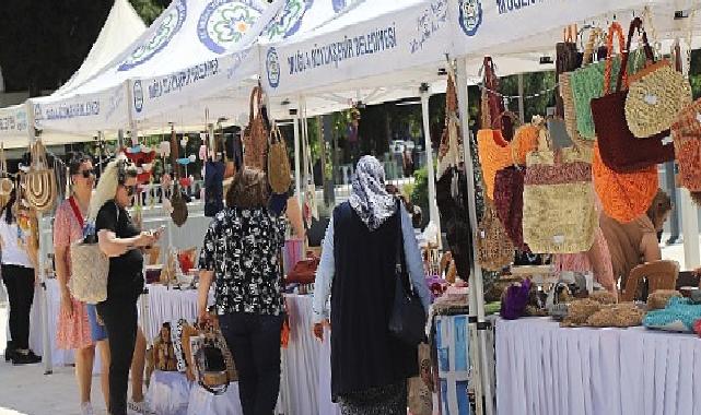 Sosyal Hizmet Atölyeleri’nde Kadınlar Üretiyor, Büyükşehir Destekliyor