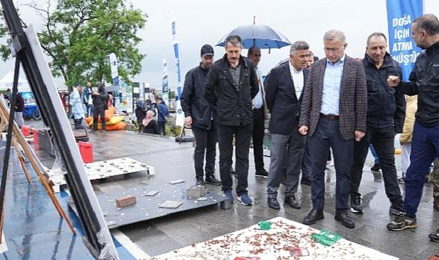 Üsküdar Belediyesi ve Doğa Dostu Dalgıçlar Kız Kulesi ve Salacak Sahili Arasında Deniz Temizliği Gerçekleştirdi