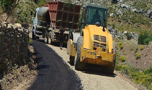 Antalya Büyükşehir Belediyesi Günnercik yayla yolunu asfaltlıyor