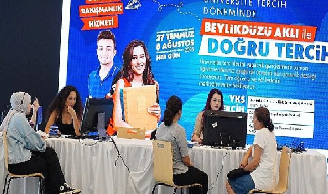 Beylikdüzü Belediyesi tercih döneminde de öğrencilerin yanında