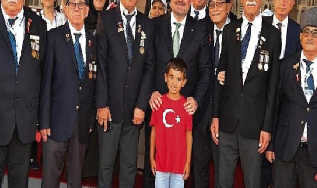 Kıbrıs Gazisi Menemenliler Barış ve Özgürlük Bayramı’nda Kıbrıs’ta