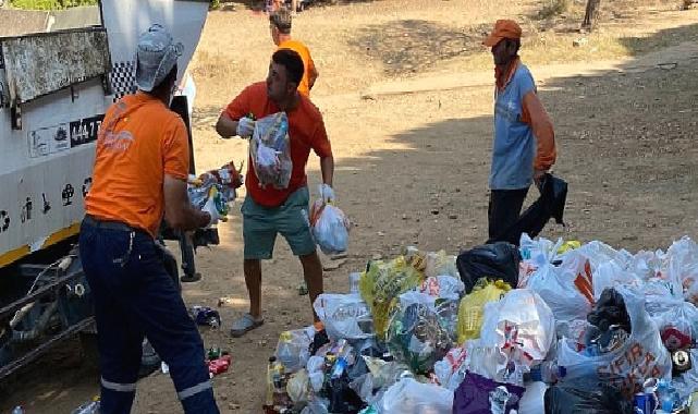 Belediye ekipleri yüzlerce torba çöp topladı