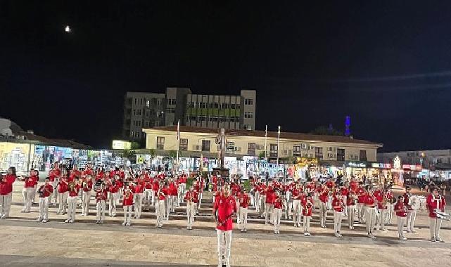 Cumhuriyet bandosu çalışmalarına devam ediyor