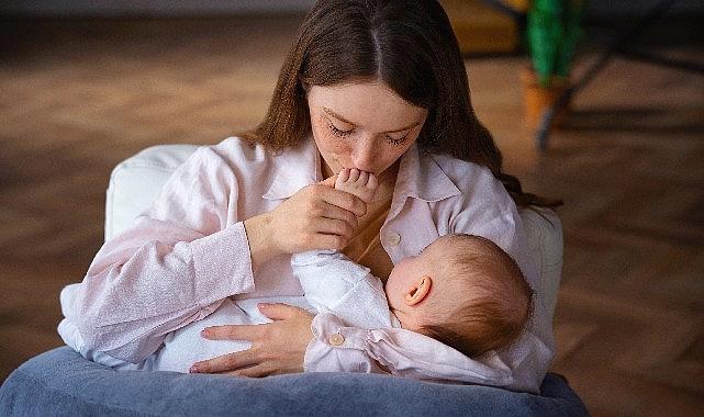 Emzirme hem anneyi hem de bebeği rahatlatır