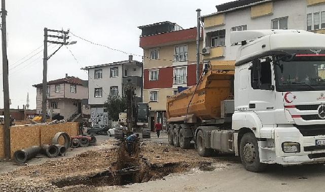 Gebze’de başlatılan altyapı çalışmaları gece gündüz demeden devam ediyor