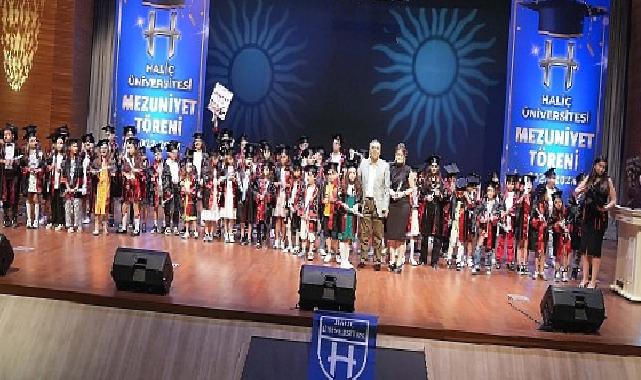 Haliç Üniversitesi Sürekli Eğitim Merkezi bünyesindeki Kids Academy başarılı bir eğitim yılını geride bıraktı