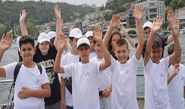 Kahramanmaraşlı çocuklar, Türkiye-Ukrayna Milli Basketbol maçında millileri desteklemek için İstanbul’da!