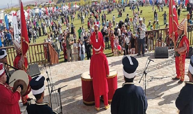 Konya Büyükşehir Malazgirt Zaferi’nin 952. Yıl Dönümü Coşkusuna Eşlik Ediyor