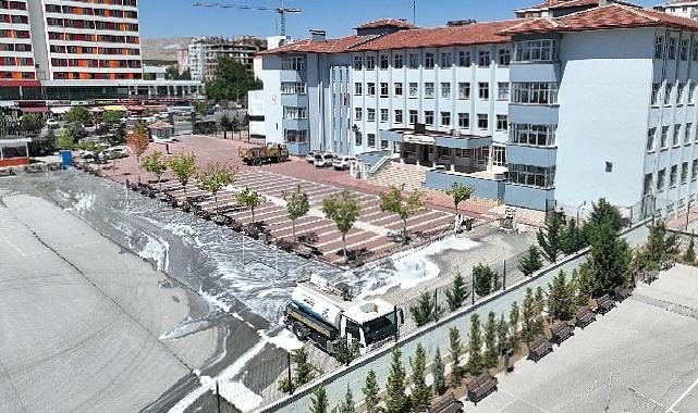 Selçuklu’da okullar eğitime hazır hale getiriliyor