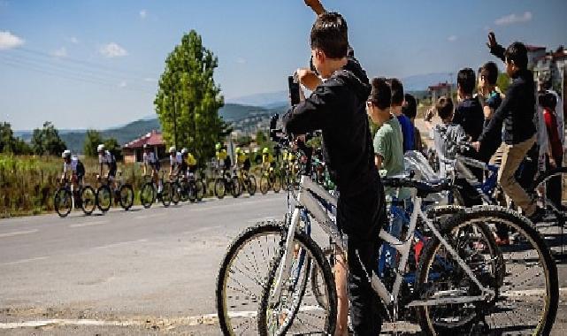 Uluslararası 100. Yıl Cumhuriyet Bisiklet Turu’nun 3. Etabı sona erdi