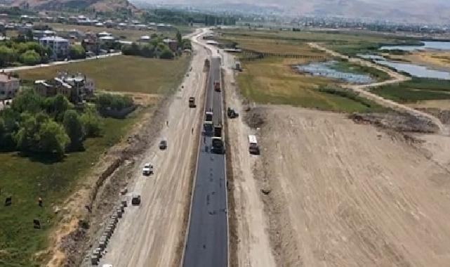 Van Sahil Yolu’nda Asfalt Çalışmaları Başladı