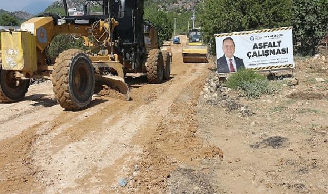 Antalya Büyükşehir’den Serik kırsalına asfalt