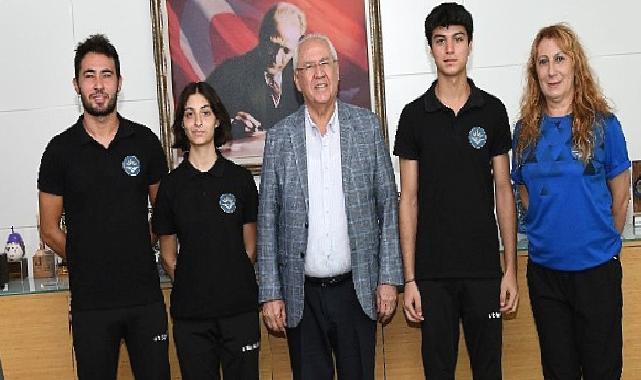 Başkan Selvitopu Başarılı Sporcuları Kutladı