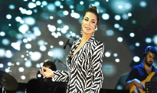 İkilem ve Ebru Yaşar’dan muhteşem konser