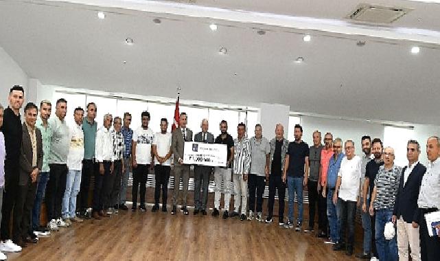 Karabağlar Belediyesinden Amatör Spor Kulüplerine Büyük Destek