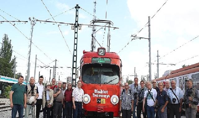 Konya Büyükşehir’in Bisiklet Tramvayı Örnek Oluyor