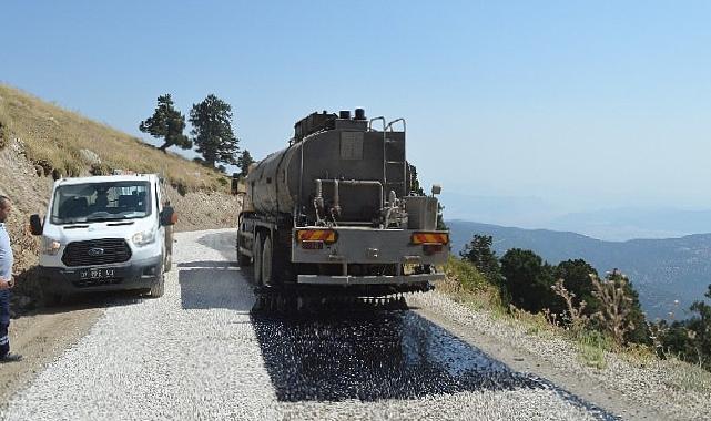 Söbüce yaylası grup yolunda asfalt çalışması