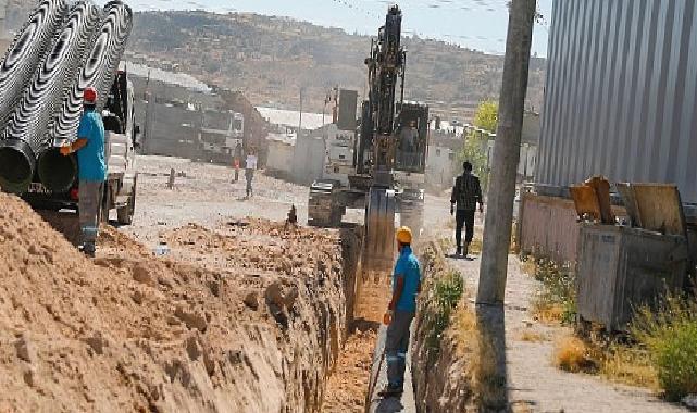 Yeni Sanayi ve Lale Sanayi sitelerinde sıcak asfalt serimi öncesi altyapı yenileniyor