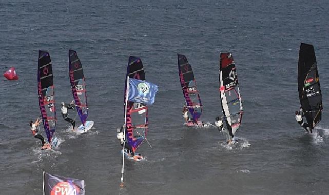 ‘Alaçatı Wind Fest’ Açılış Kortejiyle Başlıyor