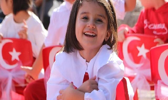 Cumhuriyet bayramı aydın büyükşehir belediyesi’nin çocuk gelişim merkezlerinde coşkuyla kutlandı