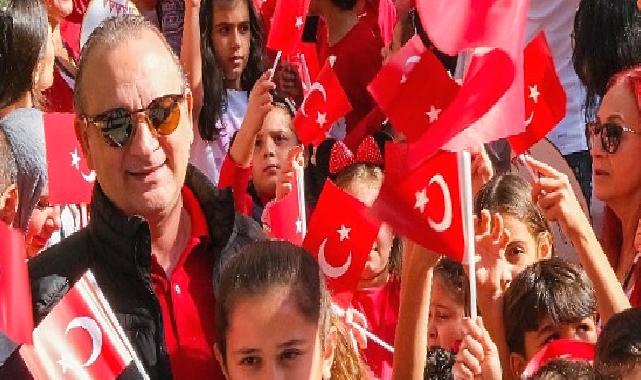 Cumhuriyet’in yüzleri 29 ekim’i coşkuyla kutladı