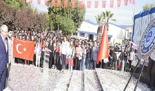 Ege Üniversitesinde “Cumhuriyetin 100 Yılı Anıtı” törenle açıldı