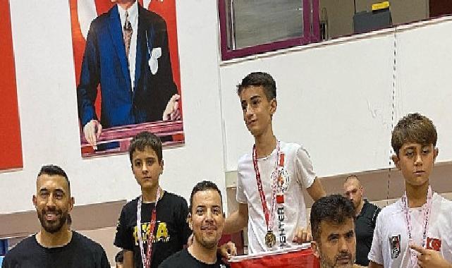 Kemer Belediyesi Kick Boks takımından 6 madalya