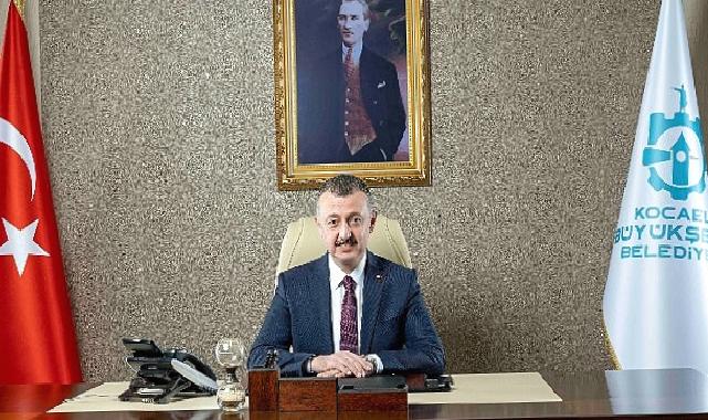 Kocaeli Büyükşehir : Cumhuriyetimizin 100 yılı kutlu olsun