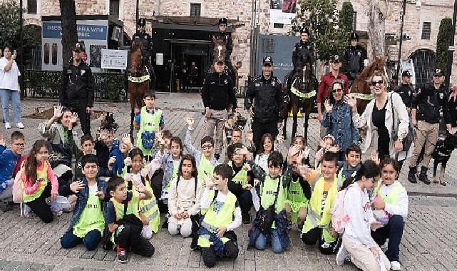 ‘Küçük Kâşifler’ İstanbul’un Tarihi Yarımadasını Keşfetti