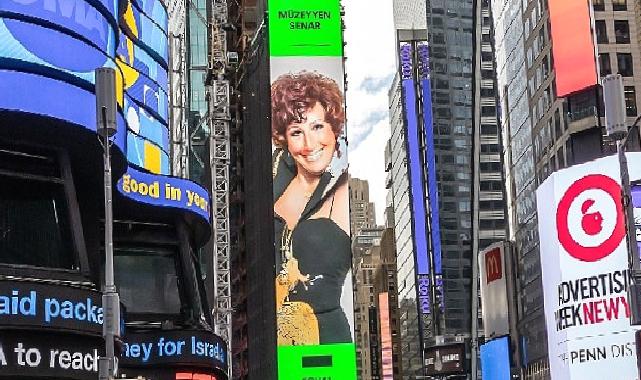 New York’ta bir ‘Cumhuriyet Divası’: Spotify’ın EQUAL Türkiye Ekim ayı elçisi Müzeyyen Senar New York Times Square’de