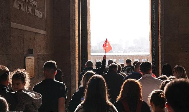 Polisan Kansai Boya’dan Anıtkabir Ziyareti