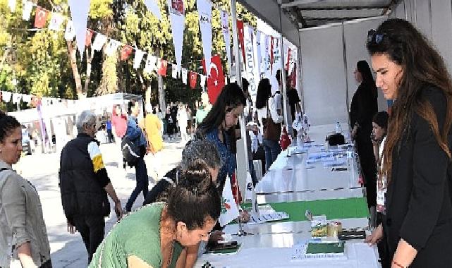 Bornova İstihdam Fuarı büyük bir dayanışmaya dönüştü