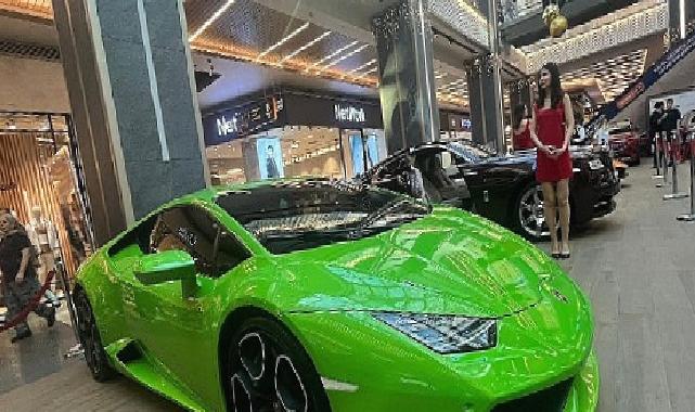 İstMarina AVM dünyanın en lüks otomobillerini ağırlıyor