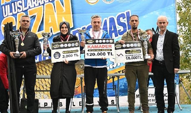 Kartepe’de sazan balığı tutma yarışması sonuçlandı