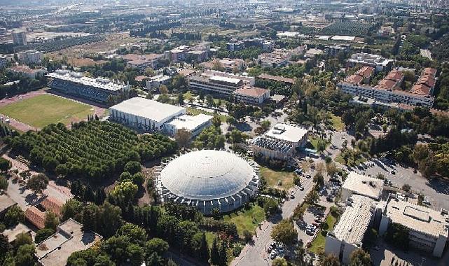 Ege Üniversitesi, 14 göstergede en iyi ilk 5 üniversitesi arasında yer aldı