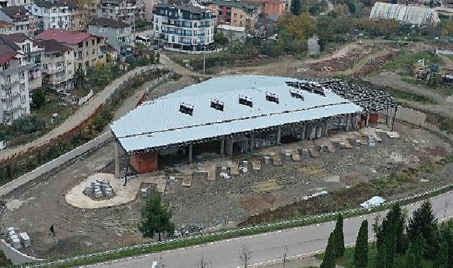 Yeni Gölcük terminalinde çatı imalatı tamam