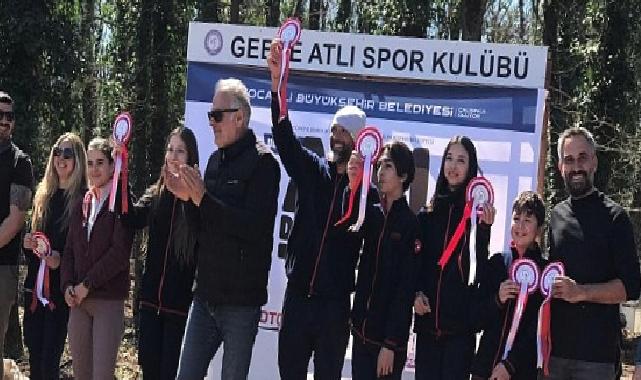 En dayanıklı atlar 120 km’lik parkurda yarıştı