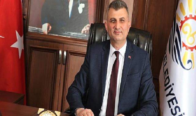 Gölcük Belediye Başkanı Ali Yıldırım Sezer, yayınladığı mesajda, “18 Mart Şehitleri Anma Günü ve Çanakkale Deniz Zaferi’nin 109. yıl dönümü kutlu olsun” dedi