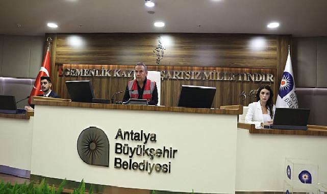 Antalya Büyükşehir Belediye Meclisi yeni dönemin ilk toplantısını yaptı