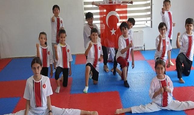 Keçiören Belediyesi, yaz tatilini Ankara’da geçirecek olan çocuklar için yaz spor okulu açıyor