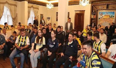 Nevşehir Belediye Başkanı Rasim Arı Fenerbahçe Beko’un, THY EuroLeague Final Four Maçını Gençlerle Birlikte izledi