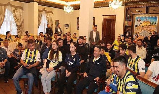 Nevşehir Belediye Başkanı Rasim Arı Fenerbahçe Beko’un, THY EuroLeague Final Four Maçını Gençlerle Birlikte izledi